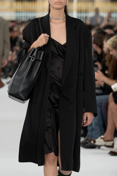 Look 74